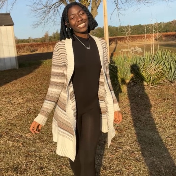 Meet your Posher, Stefanie - Picture 1 of 1